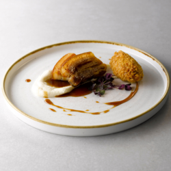 Zdjęcie do “Fine Dine Talerz płytki z rantem Stonecast Barley White śr. 260 mm - kod SWHSWP261”.