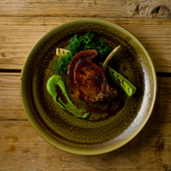 Zdjęcie do “Fine Dine Talerz prostokątny Plume Green 298x153 mm - kod PLGRXO111”.