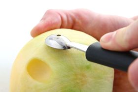 Zdjęcie do “Nóż dekoracyjny do kulek - pojedynczy owalny dł. 160 mm - kod 856017”.