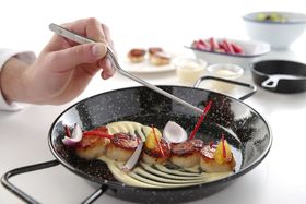 Zdjęcie do “Pęseta gastronomiczna do sushi 210 mm - kod 680087”.