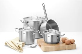 Zdjęcie do “Hendi Garnek wysoki Kitchen Line z pokrywką poj. 2,8 l śr 160(H)140 mm - kod 837108”.