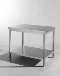 Zdjęcie do “Stół centralny z półką 1600x600x(H)850 mm skręcany - kod 811542”.