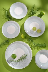 Zdjęcie do “Fine Dine Talerz trójkątny Verde śr. 260 mm - kod 200414”.