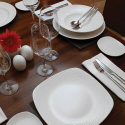Zdjęcie do “Fine Dine Talerz głęboki Spyro 240 mm - kod 9032C989”.