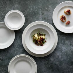 Zdjęcie do “Fine Dine Talerz głęboki Spyro 240 mm - kod 9032C989”.
