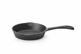 Zdjęcie do “Patelnia żeliwna śr. 165 mm - kod 629314”.