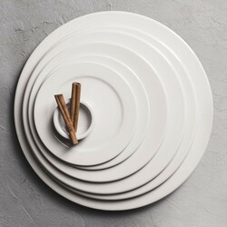 Zdjęcie do “Fine Dine Talerz płytki z płaskim rantem Dove 160 mm - kod 04ALM002951”.