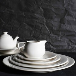 Zdjęcie do “Fine Dine Talerz płytki z płaskim rantem Dove 280 mm - kod 04ALM000873”.