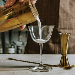 Zdjęcie do “Barfly Miarka barmańska Bell z prostą krawędzią 25/50 ml, złota - kod M37098GD”.