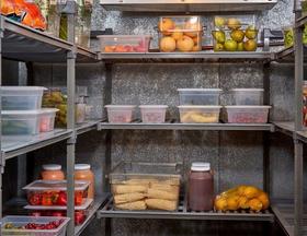 Zdjęcie do “Cambro regał magazynowy Cambro Basics Plus z kompozytu z 4 wentylowanymi półkami - kod CBU213672V4”.