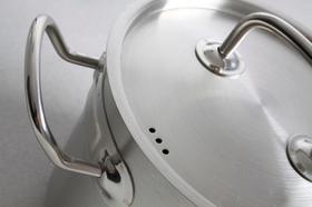 Zdjęcie do “Hendi Garnek wysoki Kitchen Line z pokrywką poj. 32 l śr. 360(H)320 mm - kod 837139”.