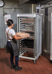 Zdjęcie do “Cambro Wózek do transportu pojemników, 18 × GN 2/1 - kod UGNPR21F36480”.