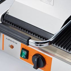 Zdjęcie do “Stalgast grill kontaktowy podwójny ryflowany 3,6 kW - kod S742028”.
