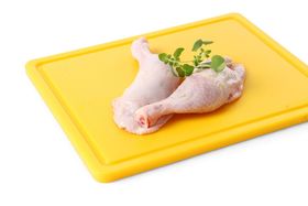 Zdjęcie do “Hendi Deska do krojenia HACCP 600x400 mm żółta do drobiu surowego - kod 825655”.