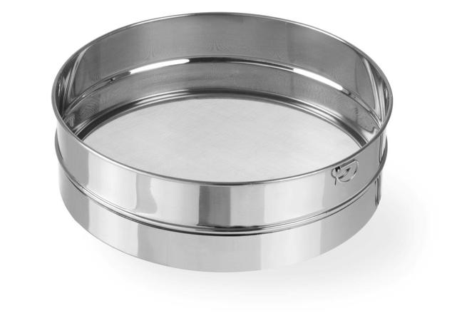 Zdjęcie do “Sito do przesiewania bułki tartej śr. 250x(H)75 mm - kod 637814”.