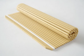Zdjęcie do “Mata Makisu do rolowania sushi Hasegawa 250x240 mm - kod 513835”.